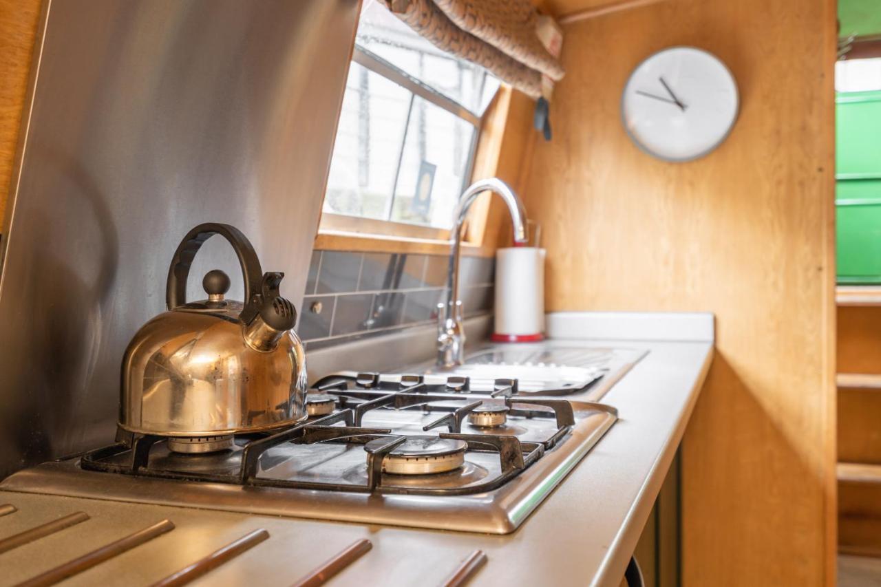 Отель Edinburgh - Houseboats Экстерьер фото