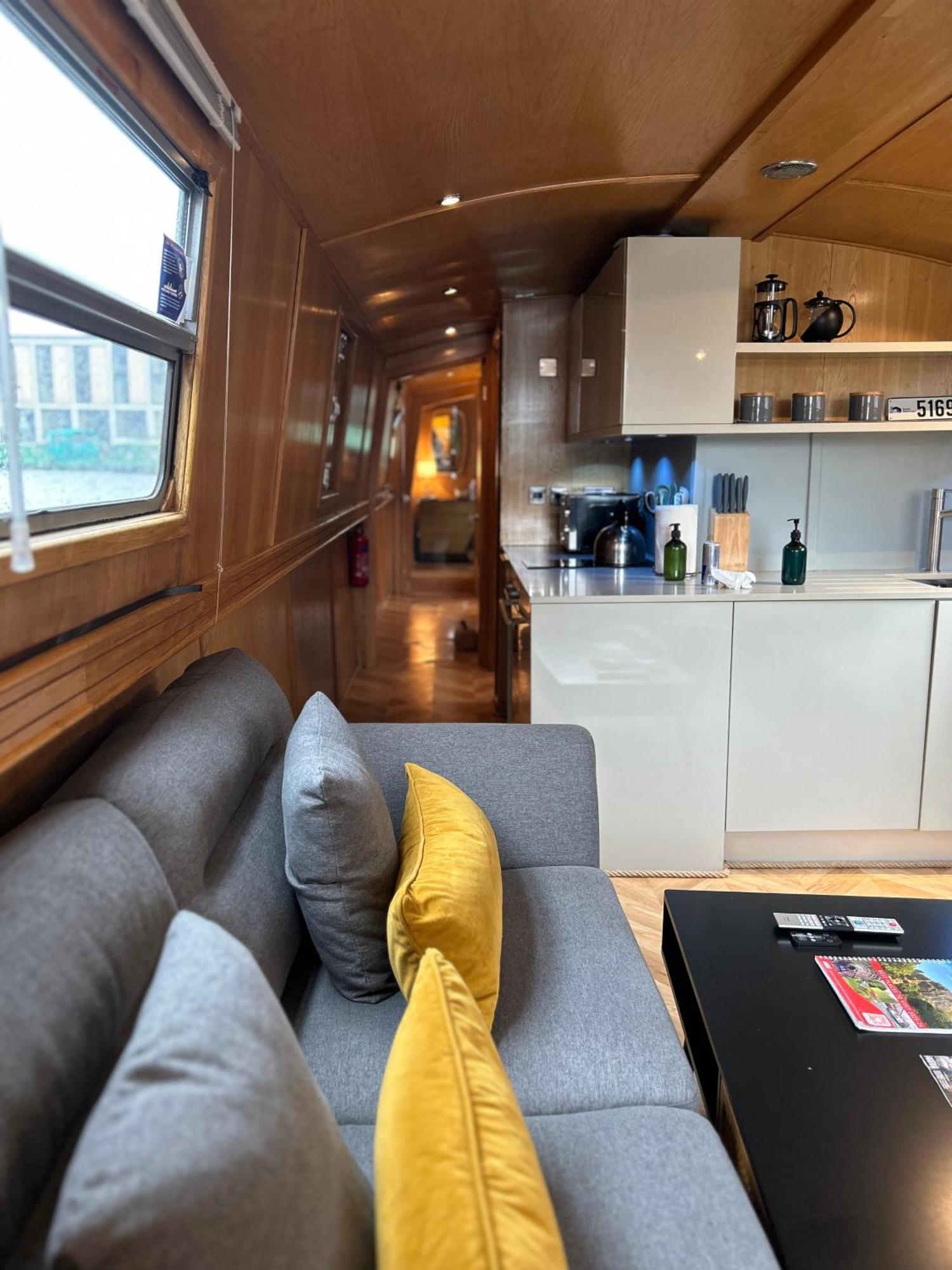 Отель Edinburgh - Houseboats Экстерьер фото